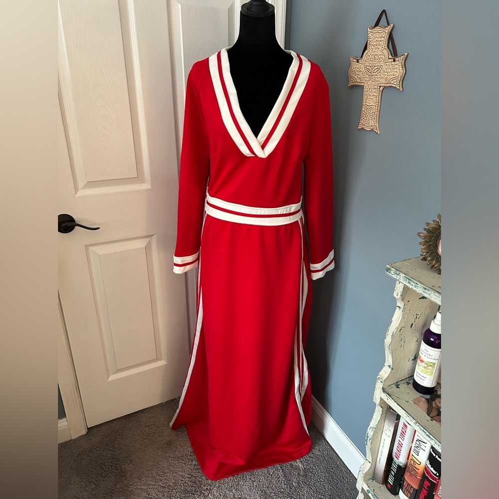 SPORTY Red V-Neck Maxi Dress with White Trim